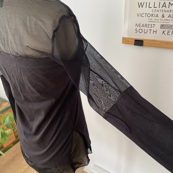 NWOT trendy mesh panel top - Picture 5 of 10